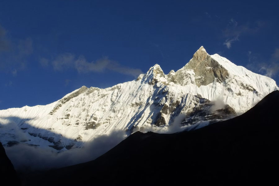Chulu East Peak Climbing
