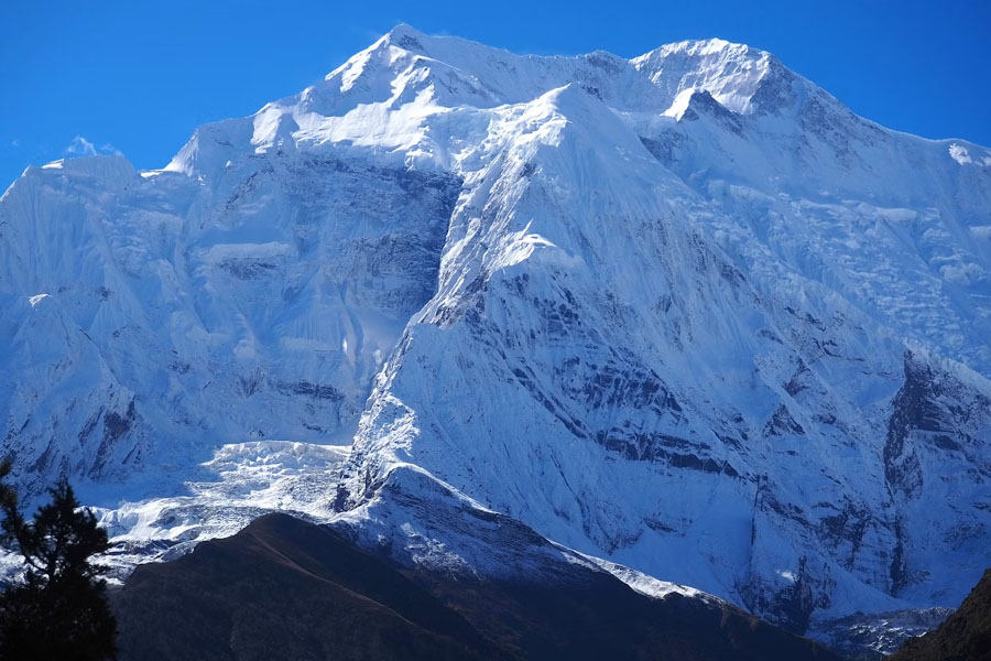Pisang Peak Climbing
